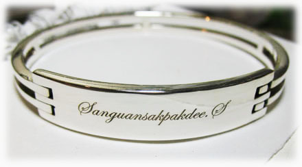 แหวนแกะลาย