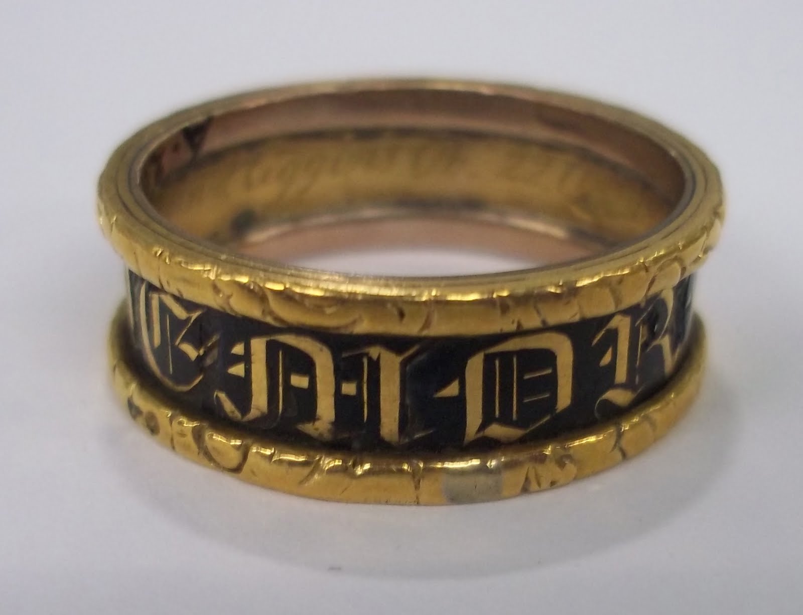 แหวนรุ่น